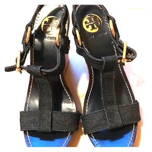 NWOT Tory Burch denim wedges gold hardware 8.5M